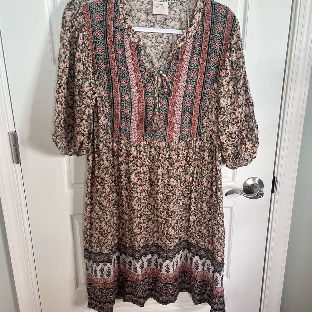 "Floral Fantasy: Knox Rose Dress, Blooming Beauty!"